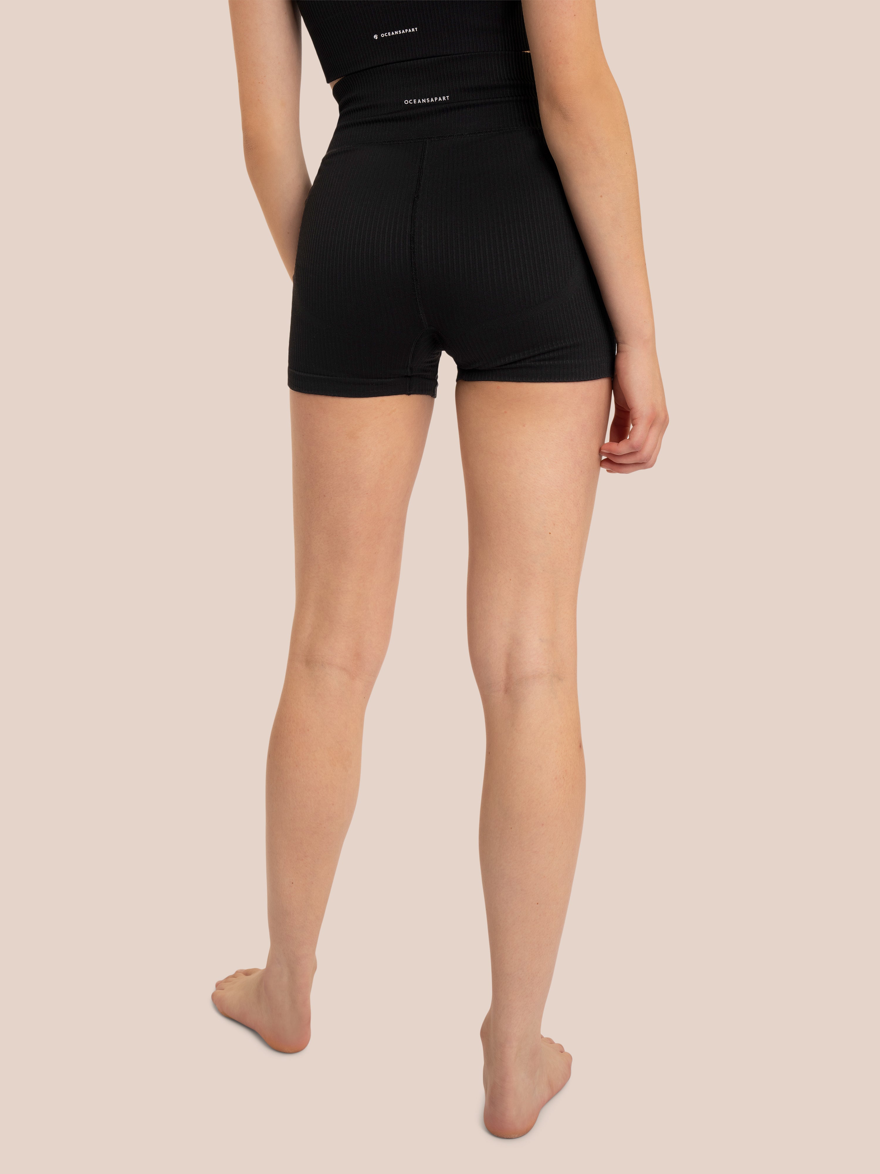 Maya Hotpant Set - Black - Yoga Set