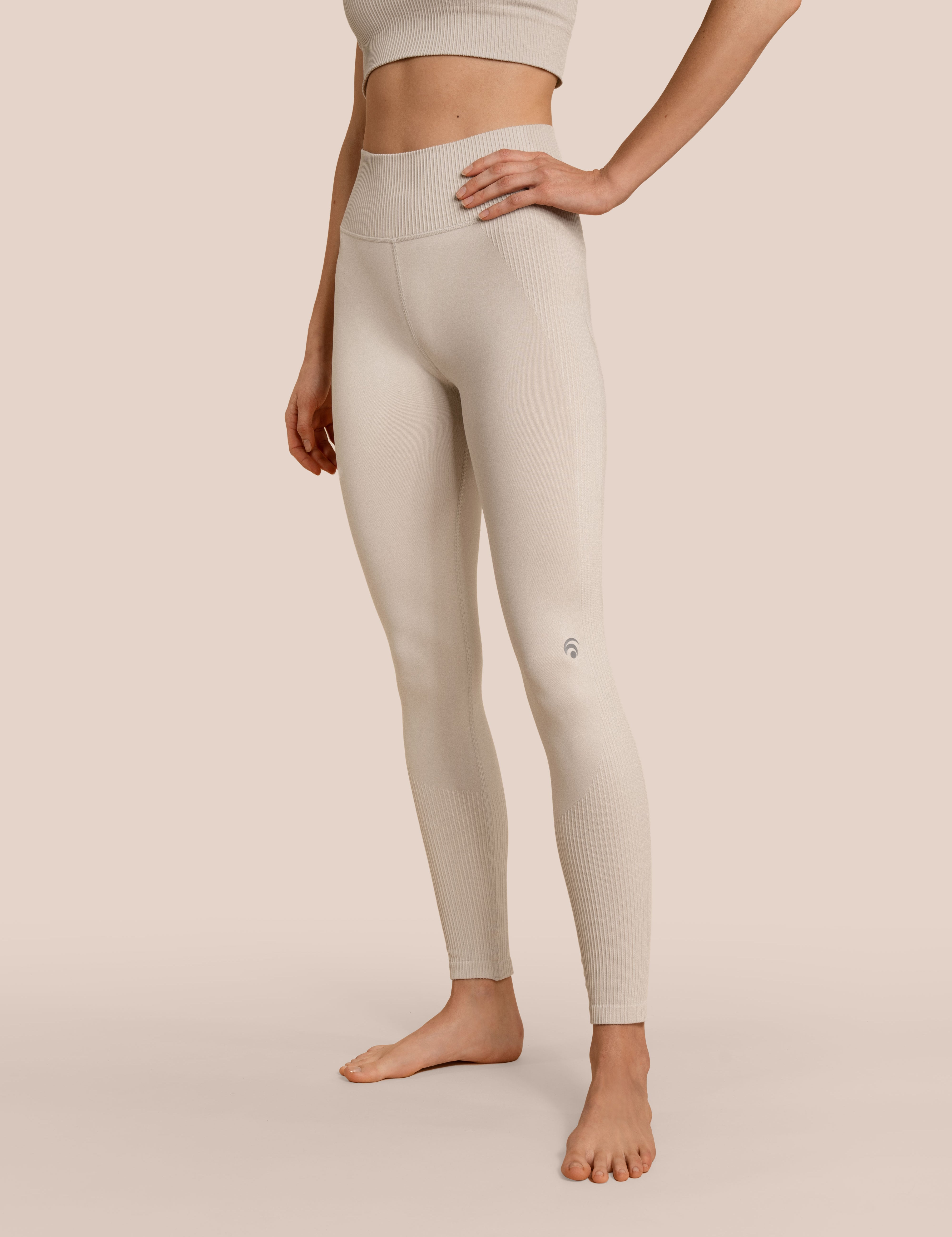 | Ivory