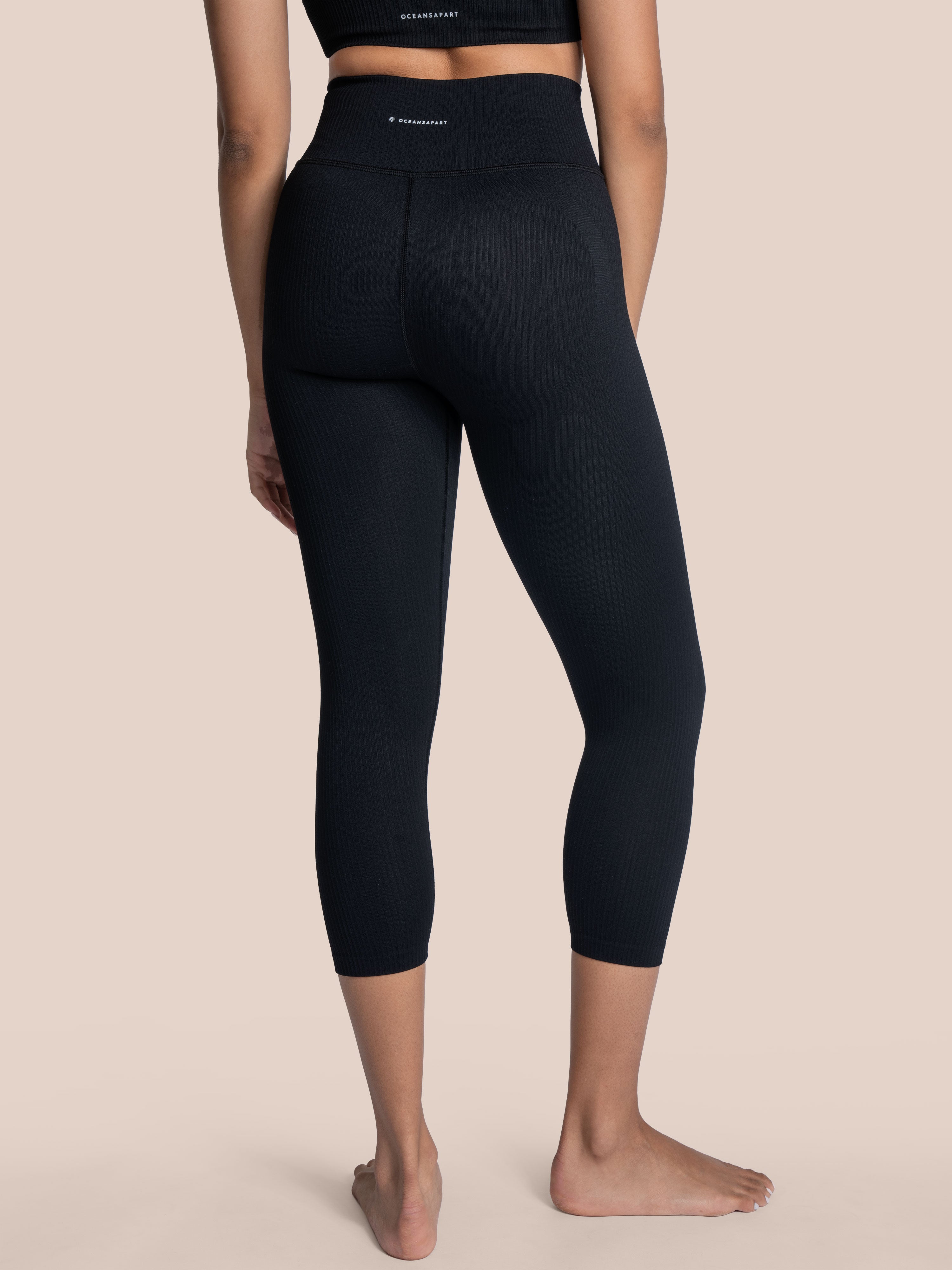 Maya Capri Set - Black - Yoga Set