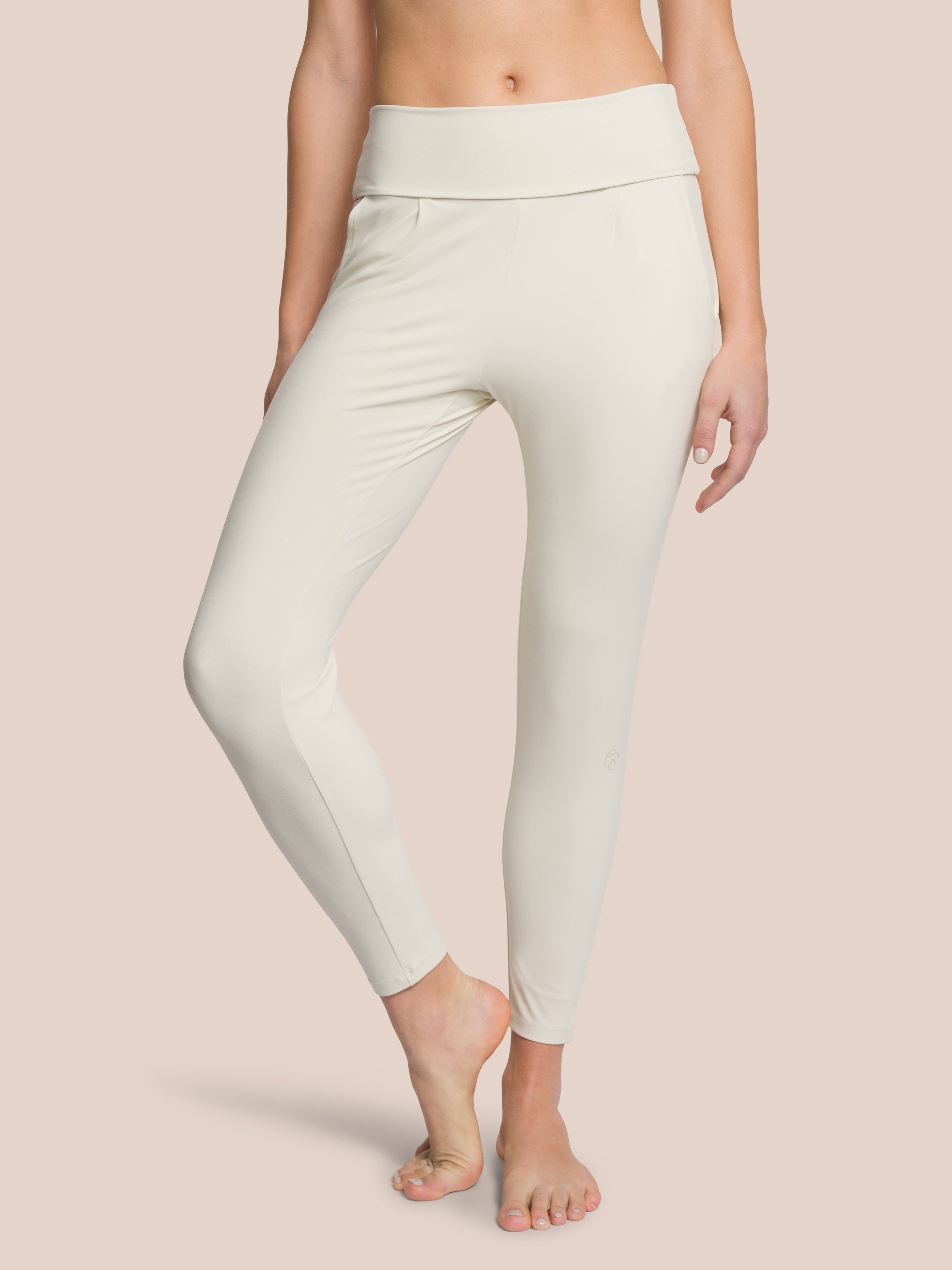 Ginger Jogger - Yoga Leggings - Beige