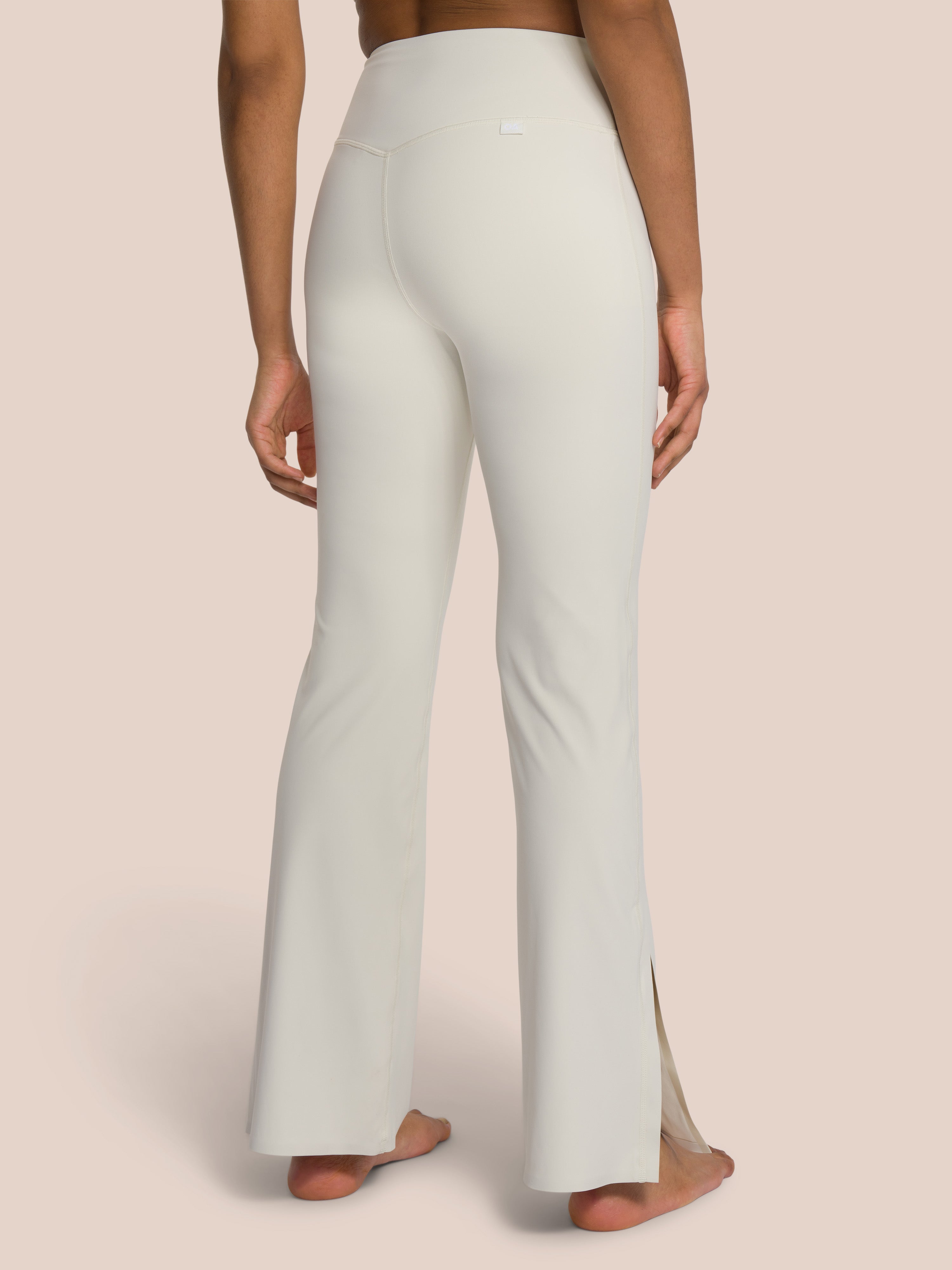 Venus Flared Pant - Yoga Leggings