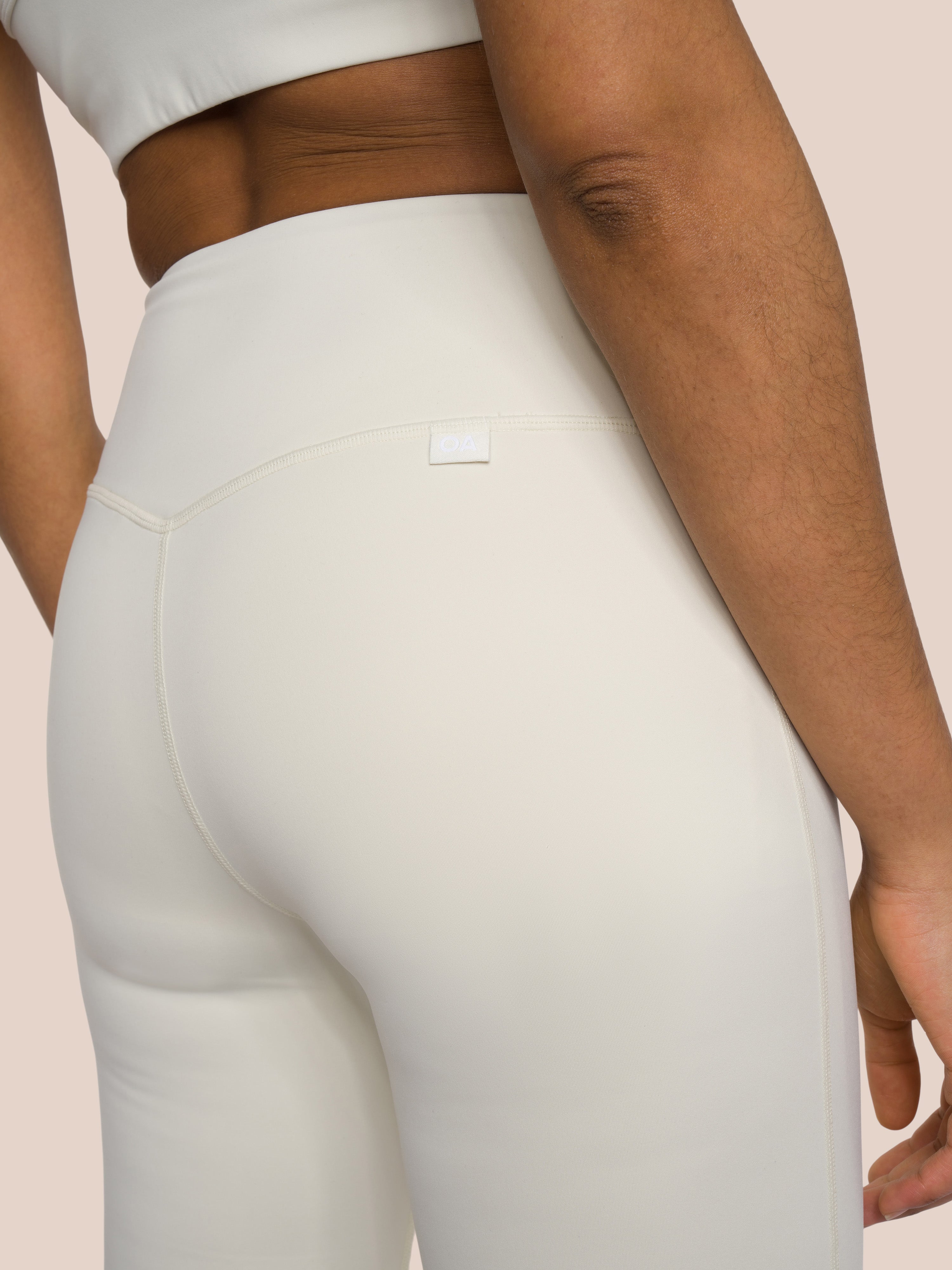 Venus Flared Pant - Yoga Leggings