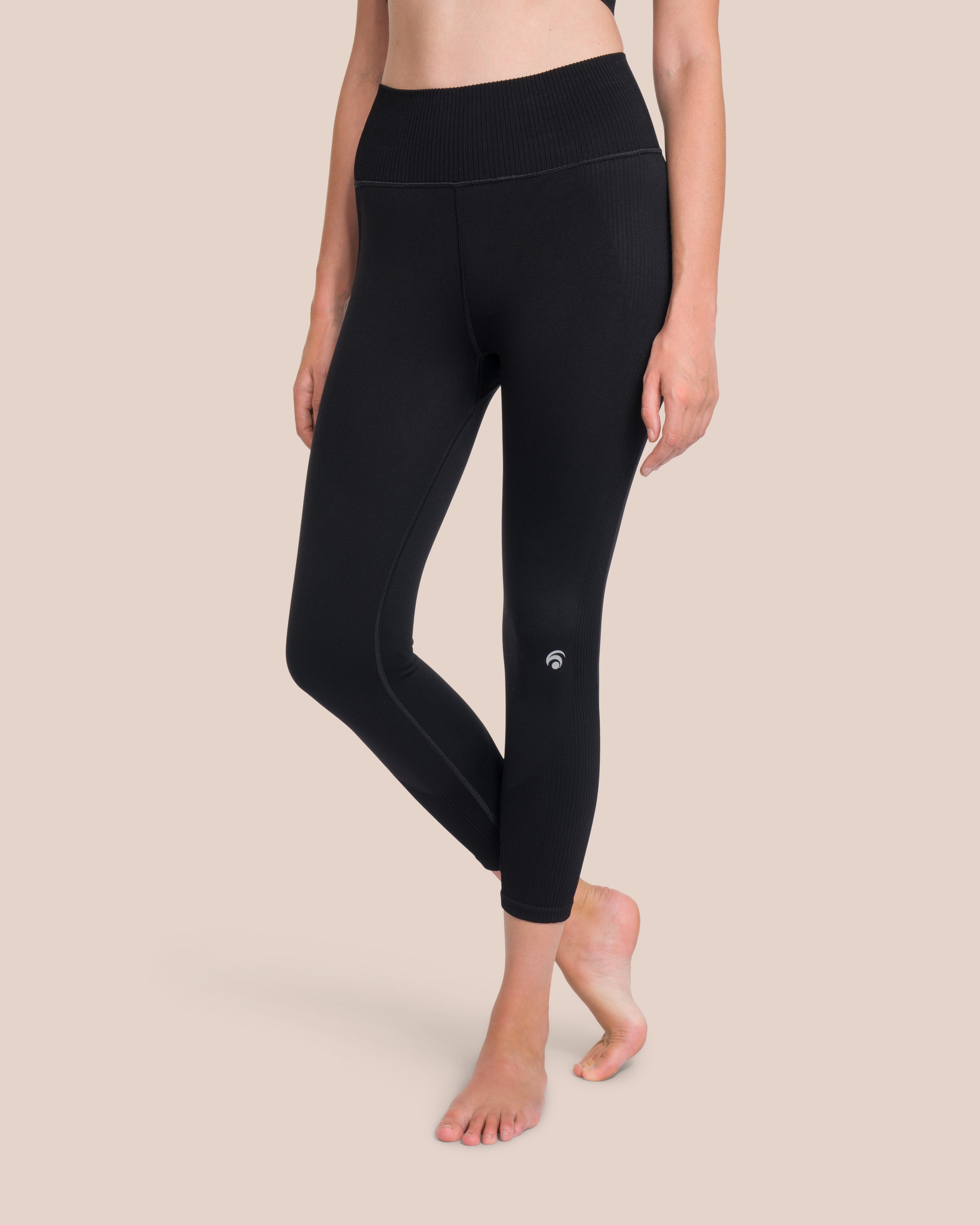 Sydney 7/8 Set - Black - Yoga Set