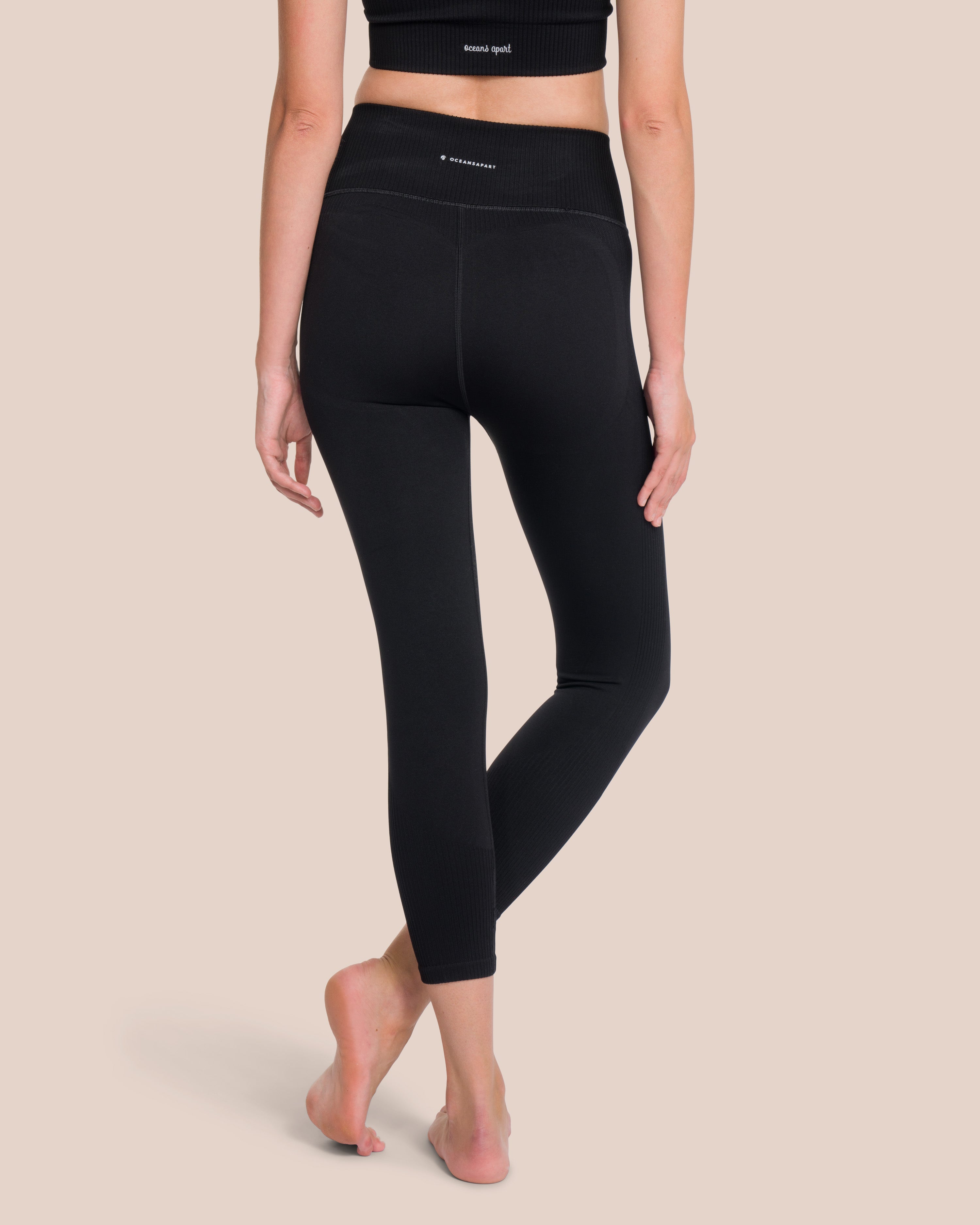 Sydney 7/8 Set - Black - Yoga Set