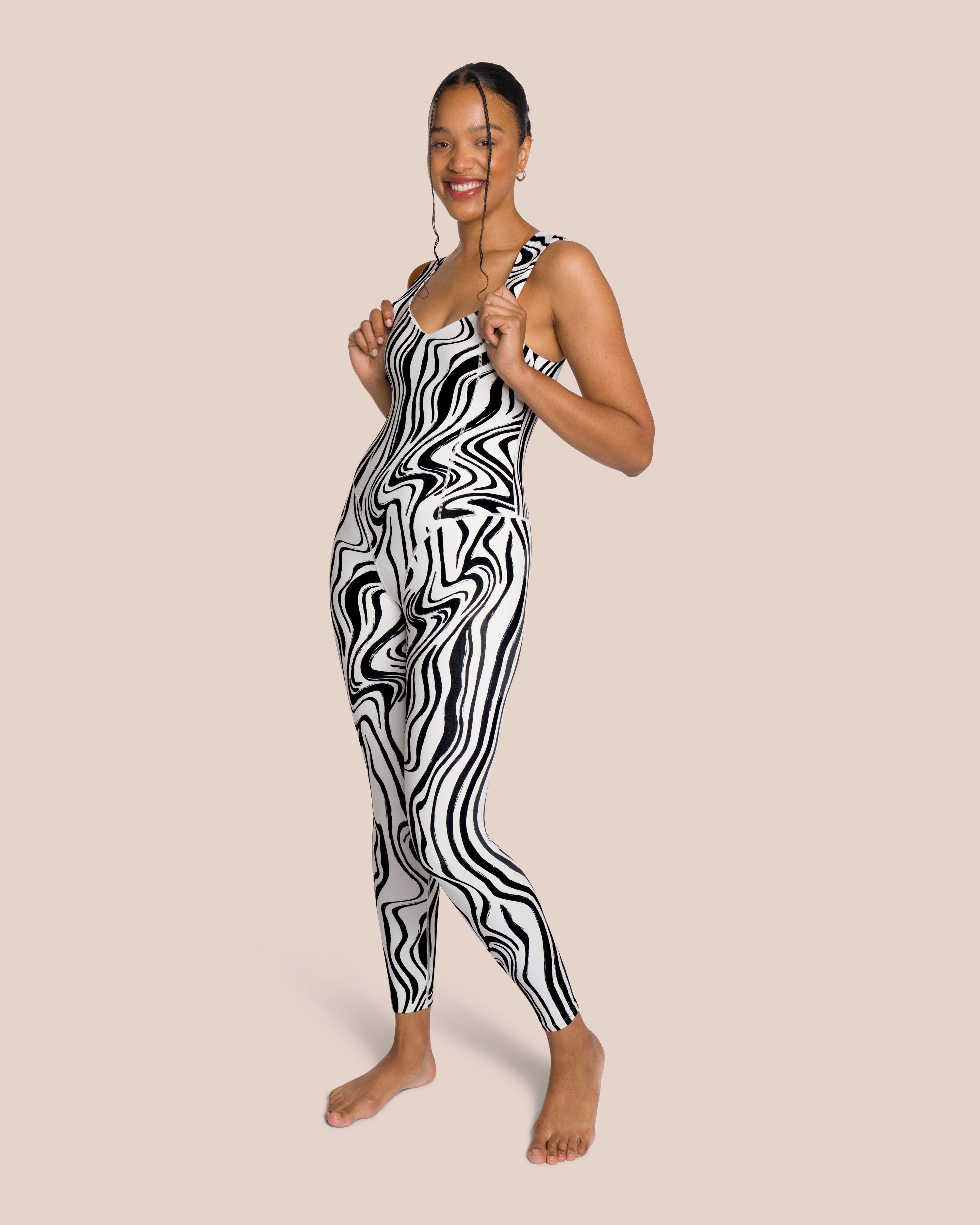 45388-black-swirl_91.jpg