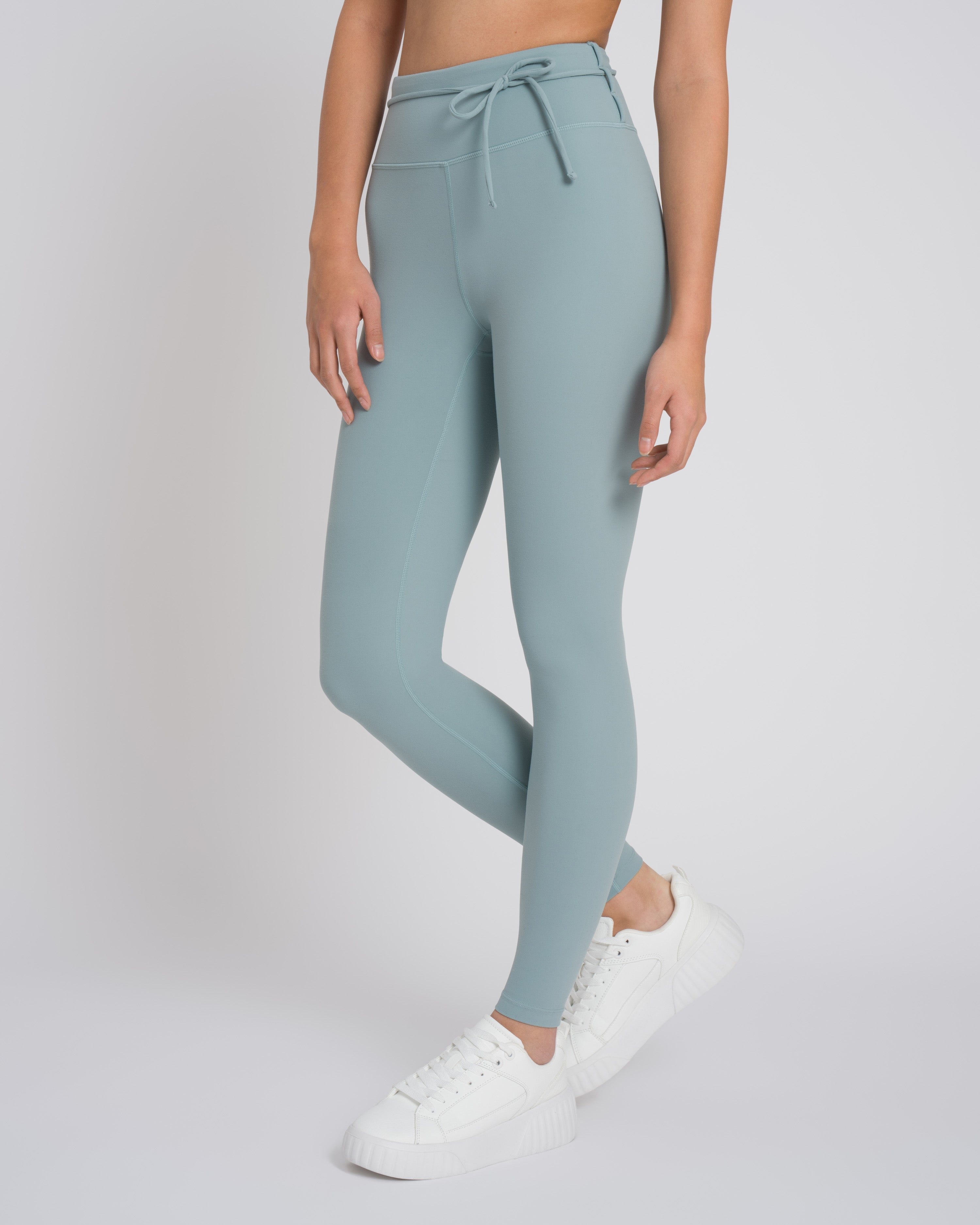 46056-light-aloe-grey_12_24124154-0105-48b7-8d1b-0d4bc216584c.jpg