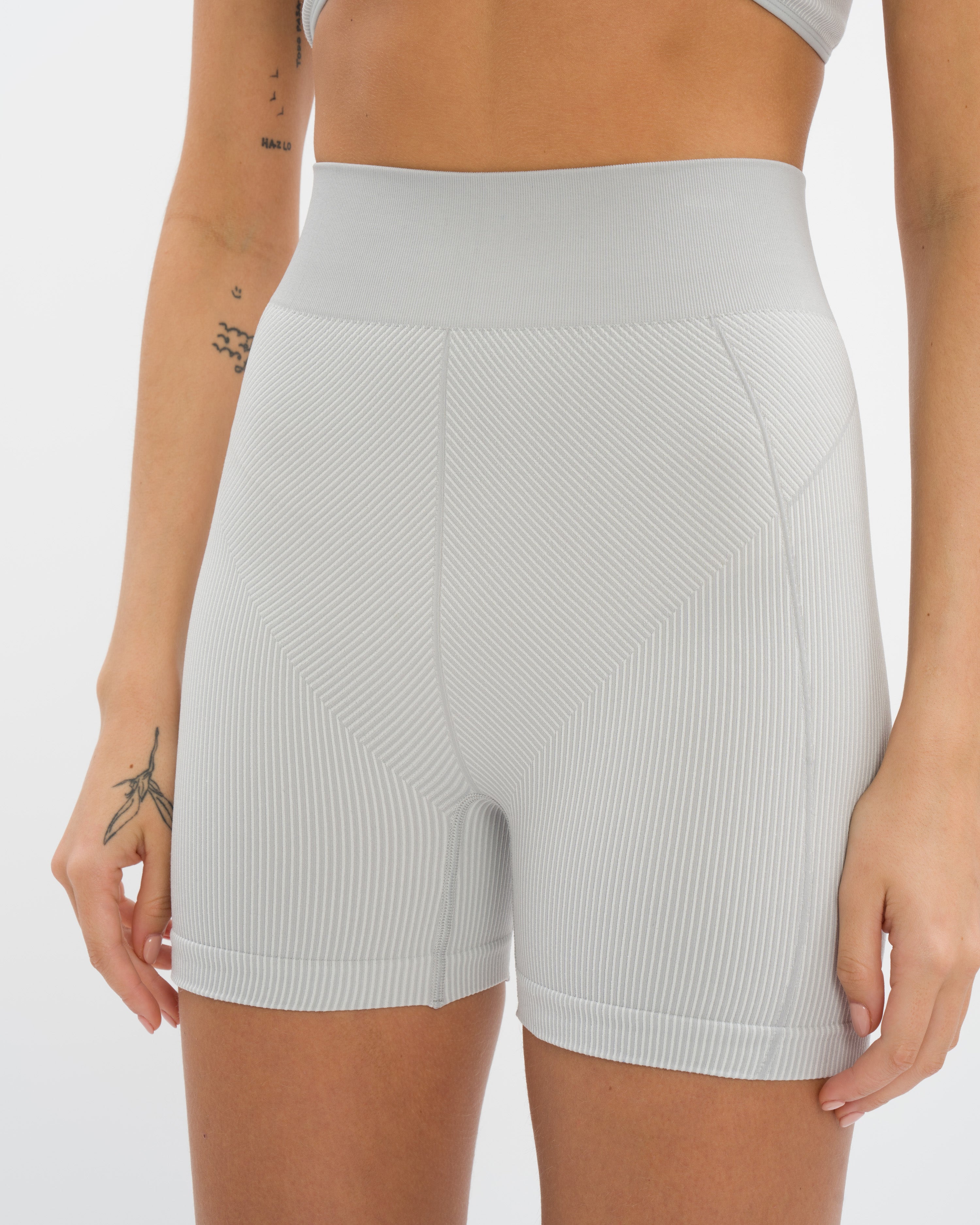 Serena Hotpant - Yoga Short - Grey