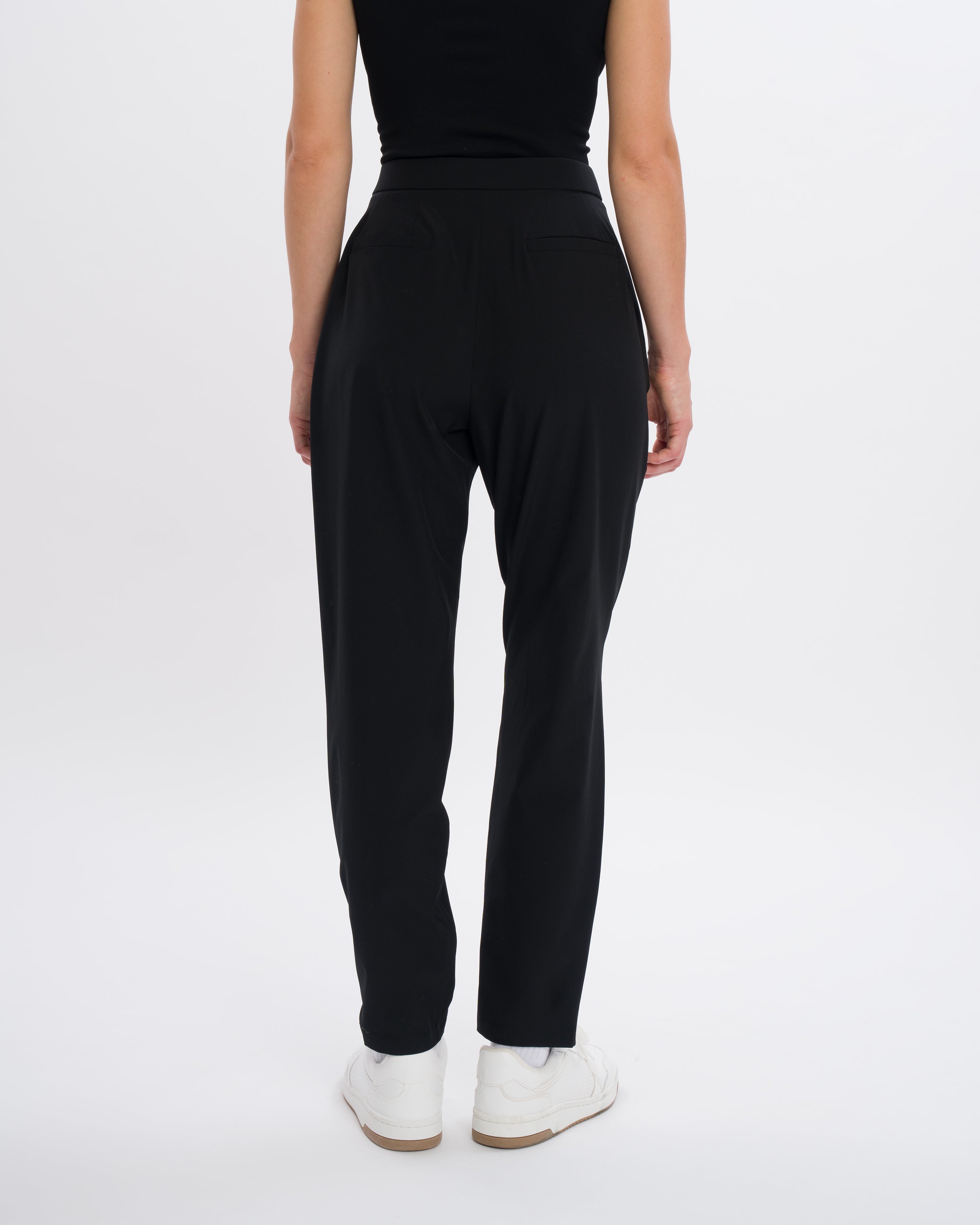 Camy Tapered Pant - Yoga Pant