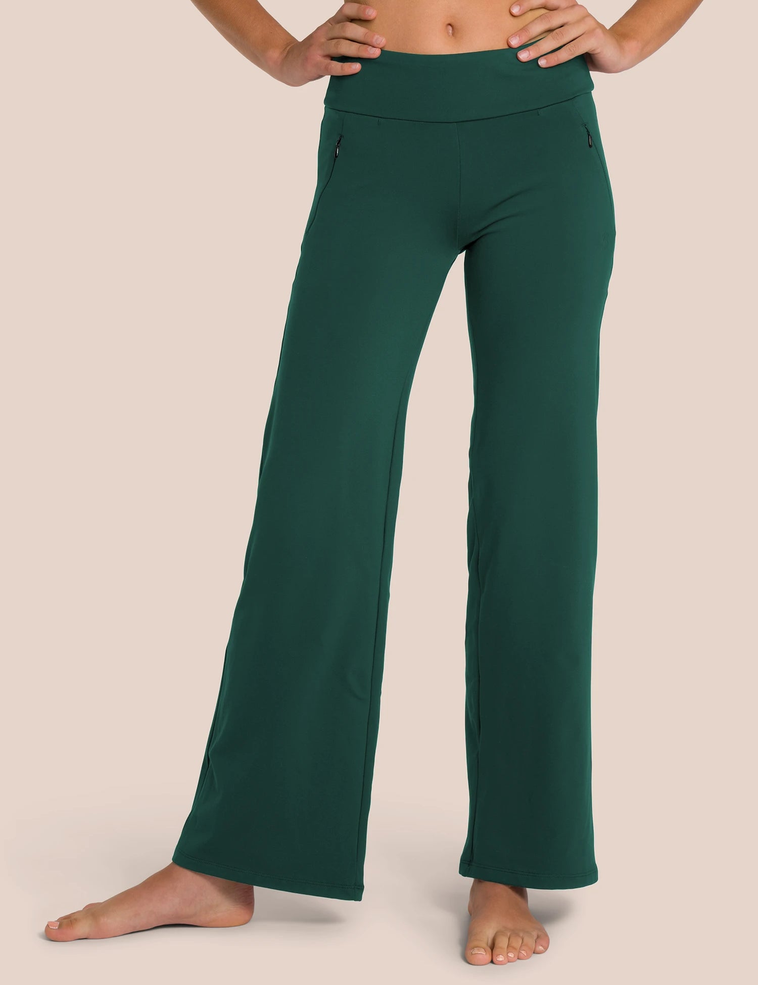 FlorenceStraightLegPantEmeraldGreen_afdfcd93-ab0d-4ad5-a60d-c7f870f13a43.webp
