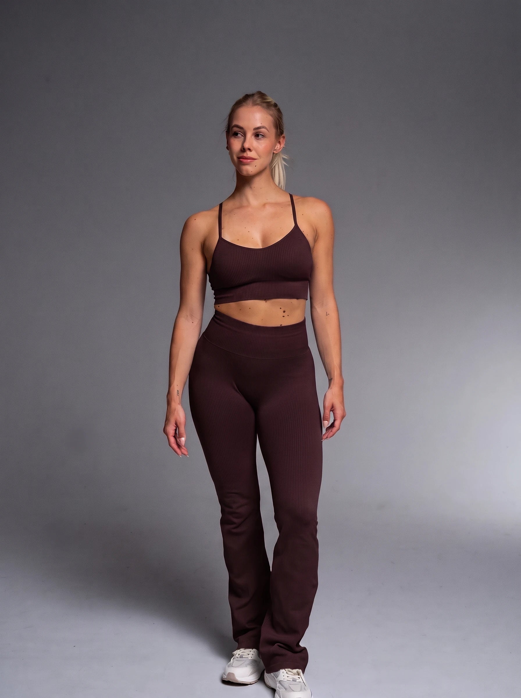 Maya Flared Set - Dark Oak - Yoga Set