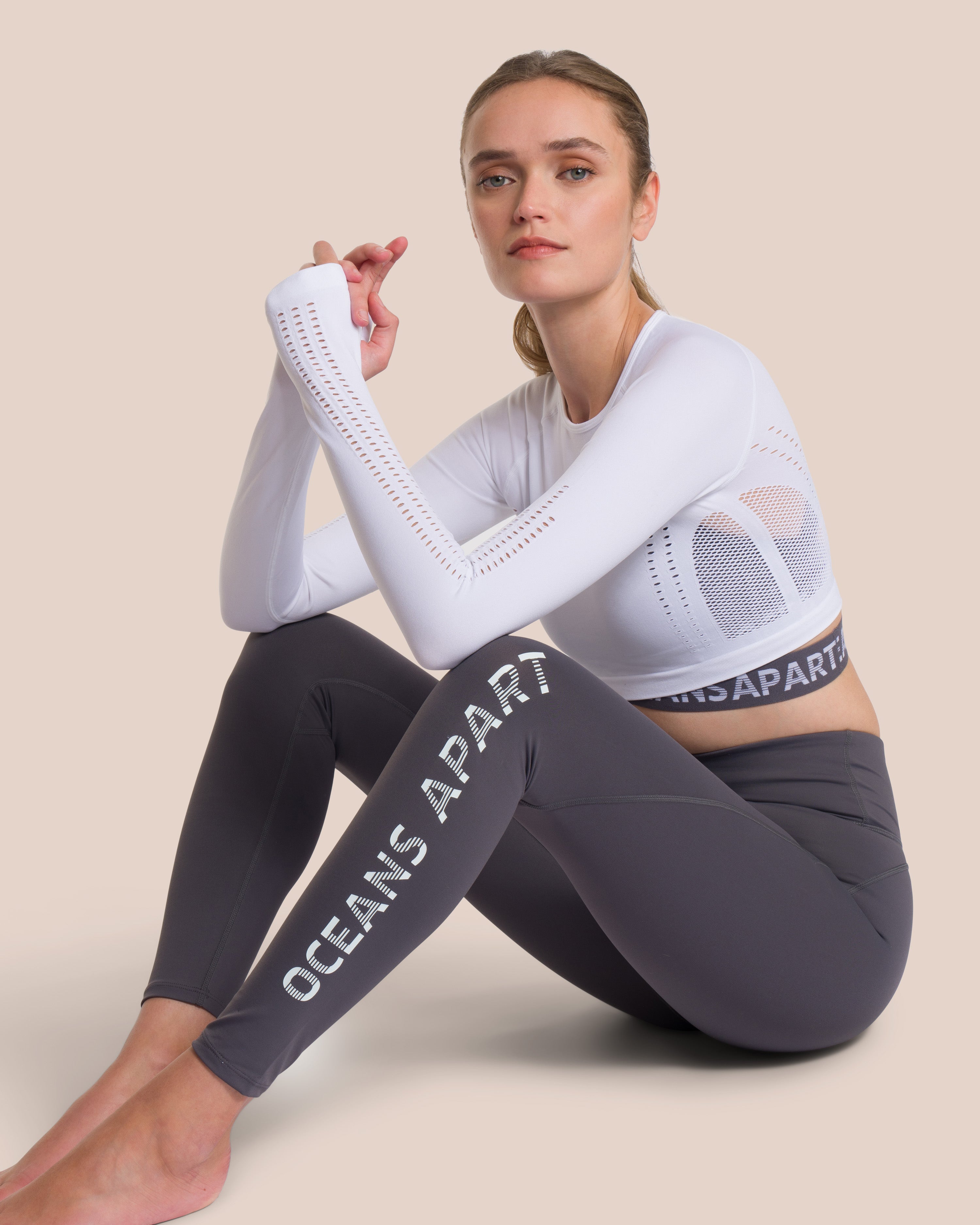 Beauty Set Deluxe - Cliff Grey &amp; White - Yoga Set
