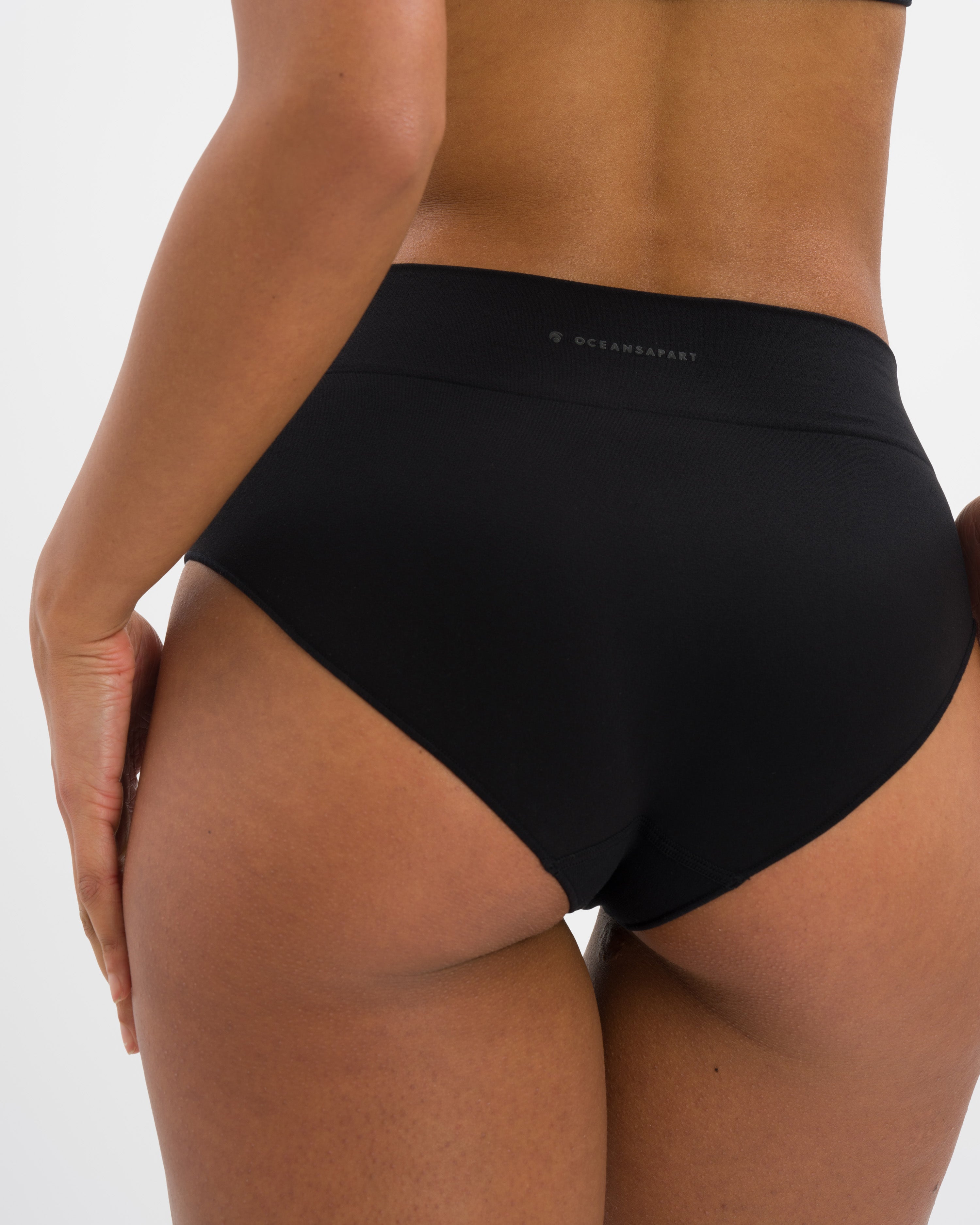 Cloudy Pantie Set Deluxe - Black - Yoga Set