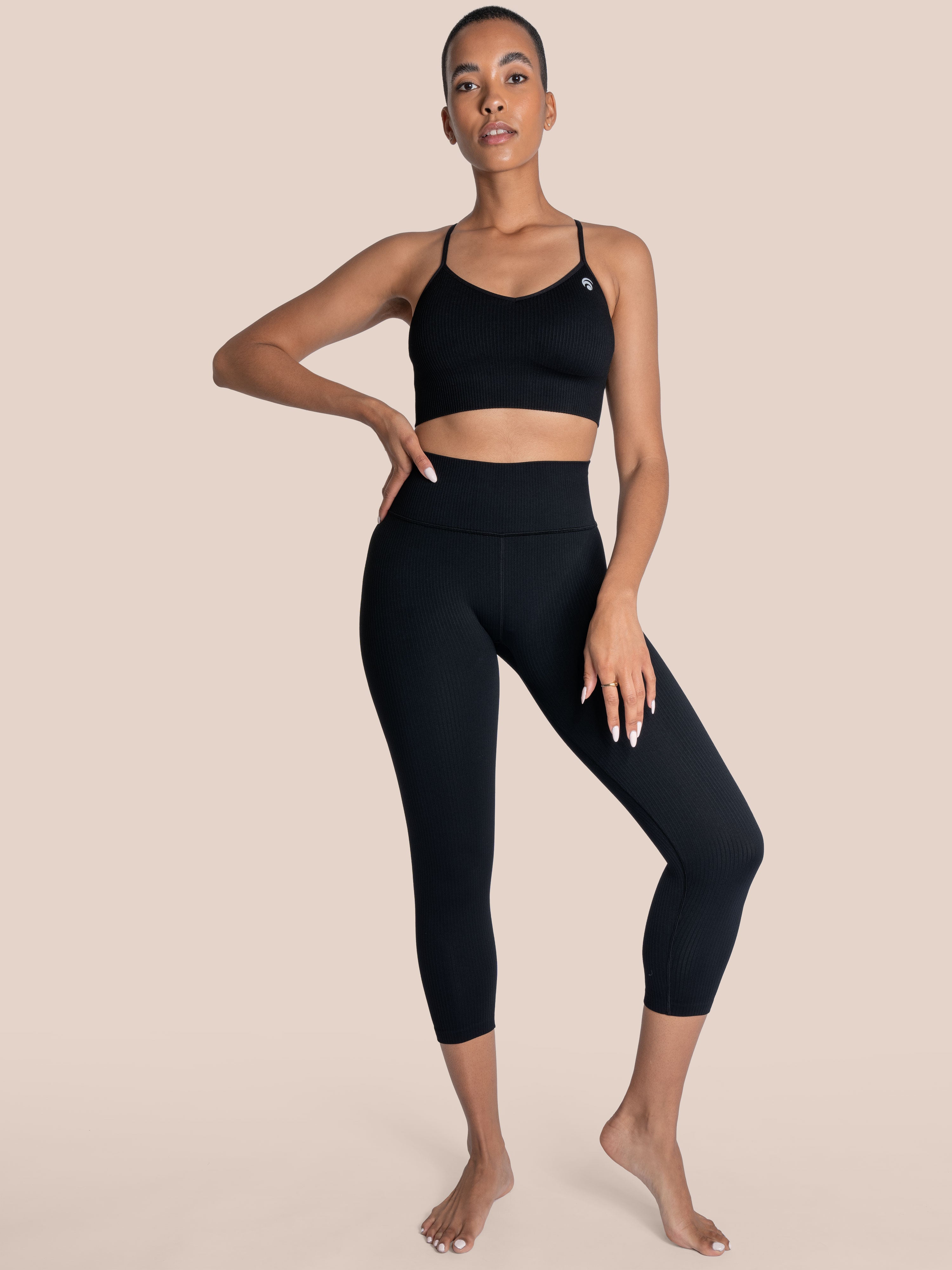 Maya Capri Set - Black - Yoga Set